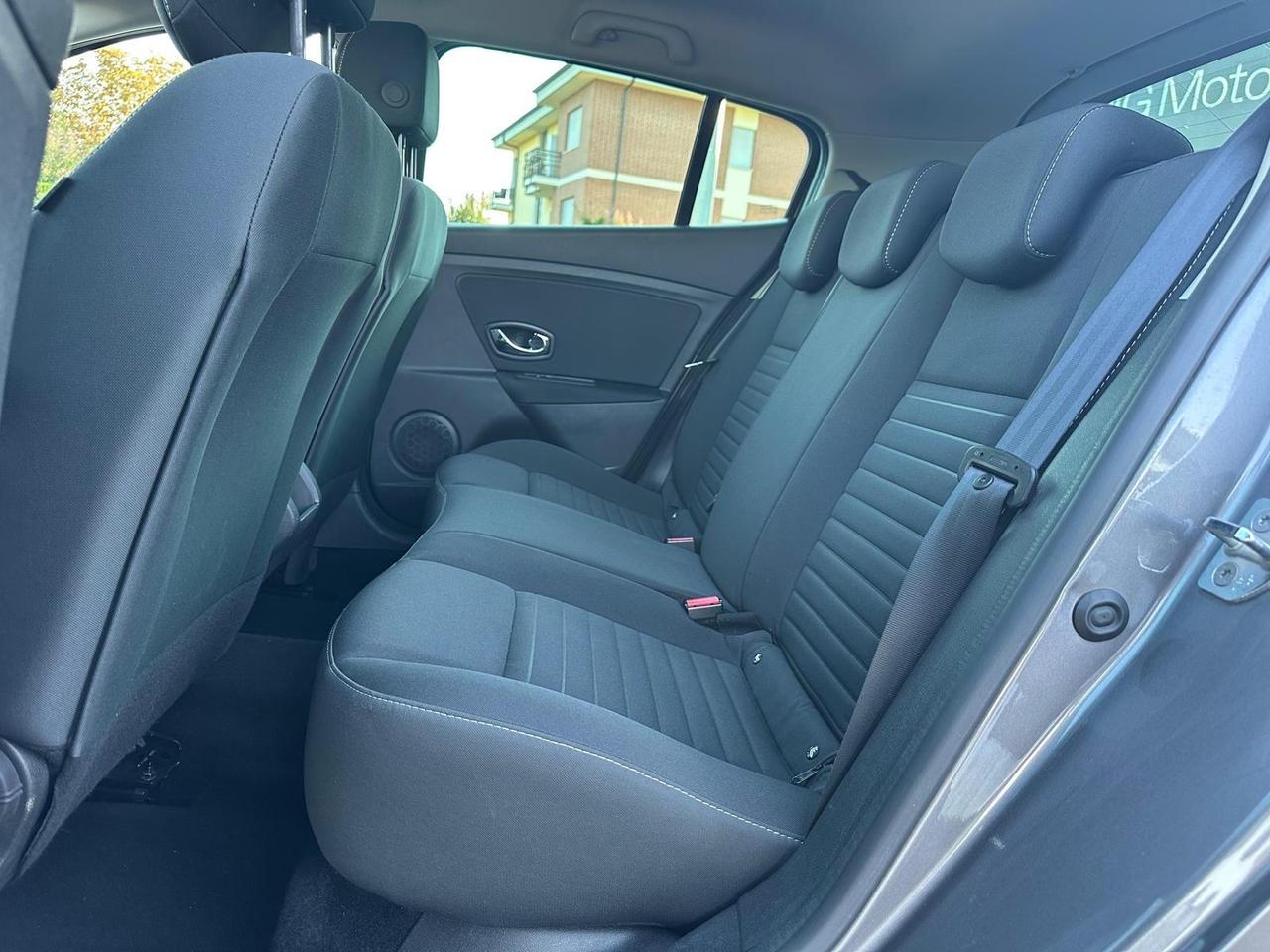 Renault Megane 1.5 dci Limited 110cv