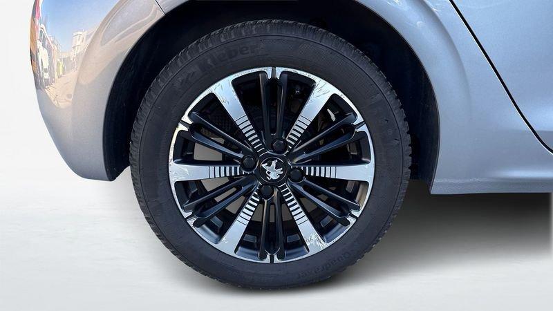 Peugeot 208 I 2015 5 Porte 1.2 PureTech 82cv Signature S&S