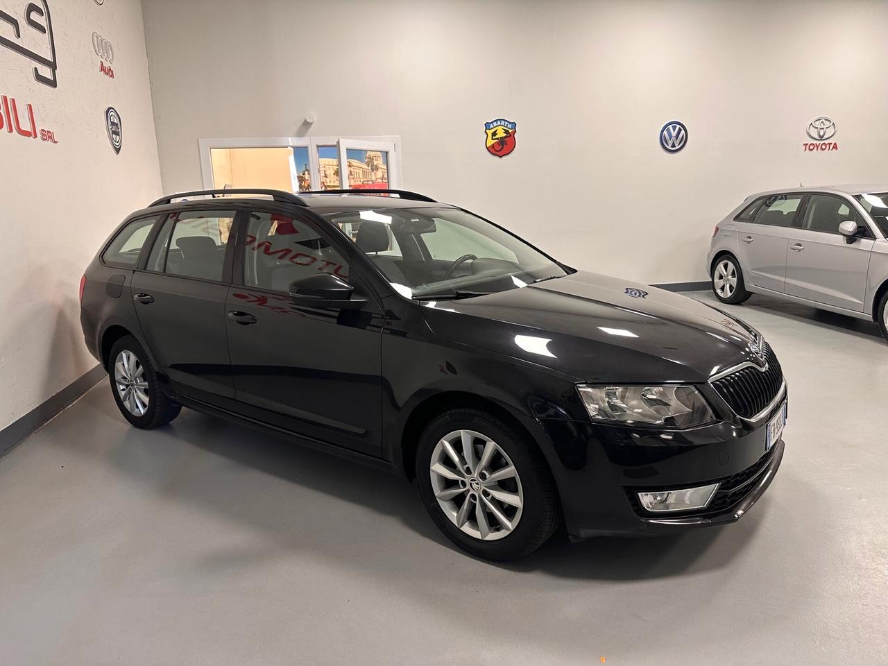 SKODA OCTAVIA 1.6 TDI SW CAMBIO MANUALE
