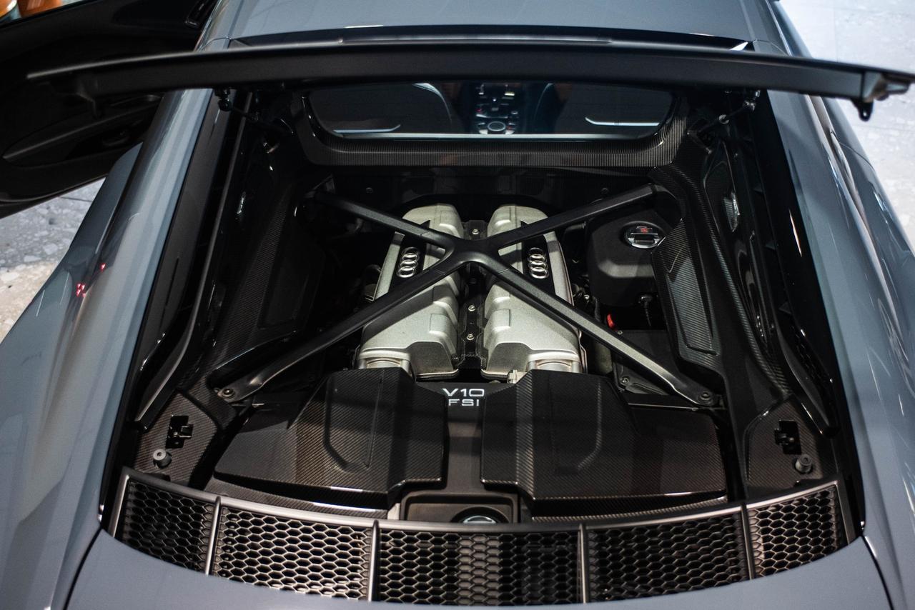 Audi R8 Coupé V10 quattro S tronic performance