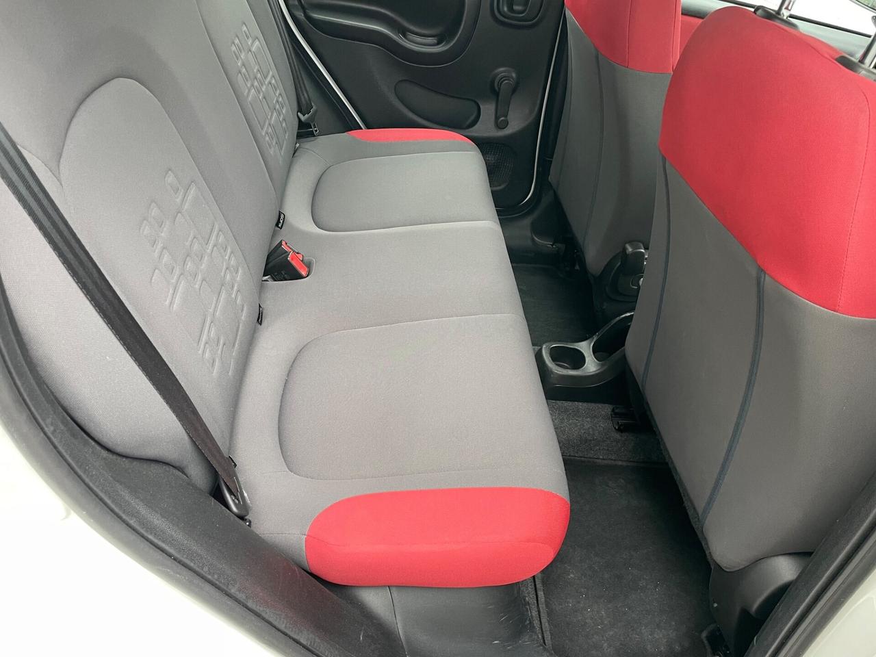 Fiat Panda 1.2 69CV Easy NEOPATENTATI