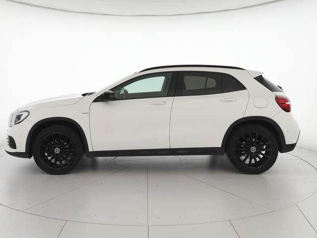 Mercedes-Benz GLA 200 200 d night edition auto