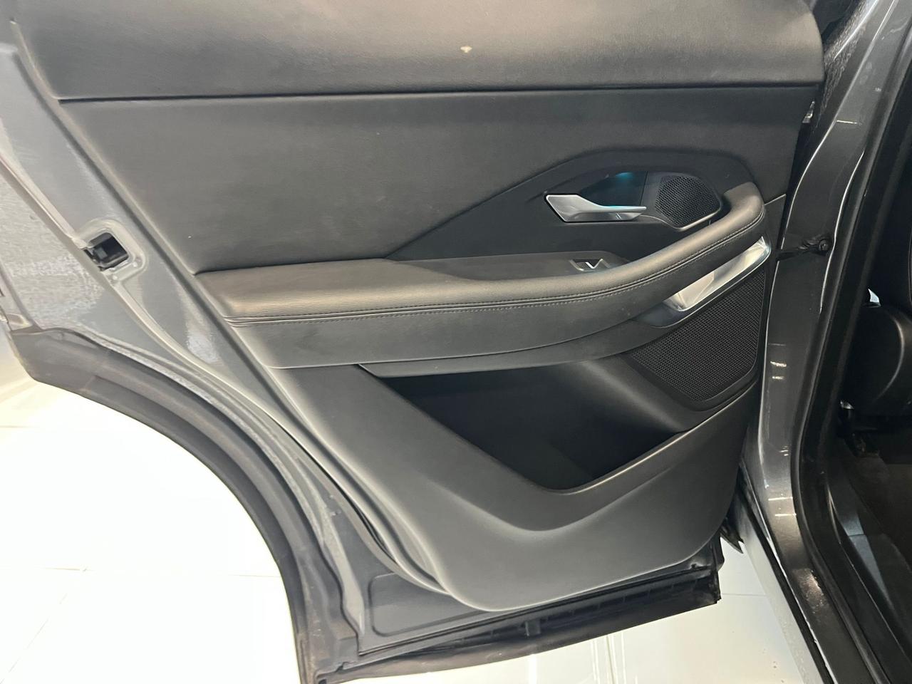 Jaguar E-Pace 2.0D 150 CV AWD R-Dynamic HSE