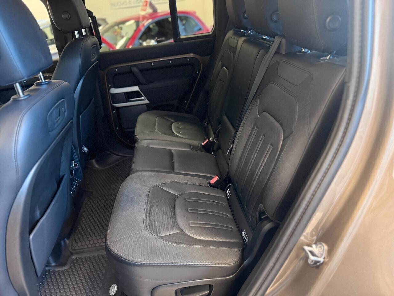 Land Rover Defender 110 2.0 SD4 240CV AWD Auto SE