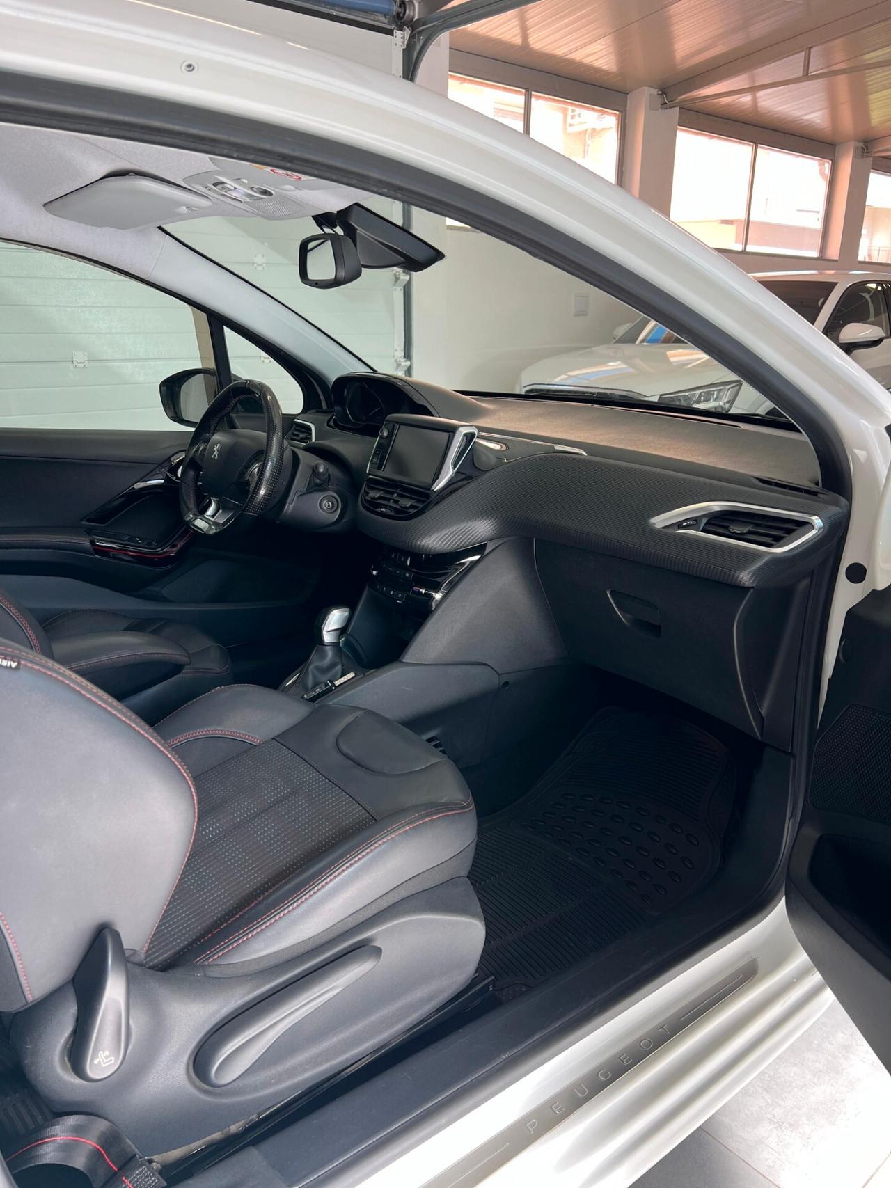 Peugeot 208 BlueHDi 100 3 porte GT Line