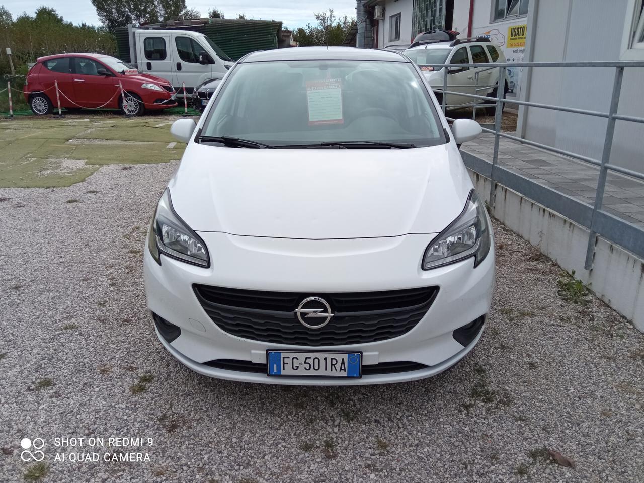 Opel Corsa 1.4 90CV GPL Tech 5 porte b-Color neopatentati