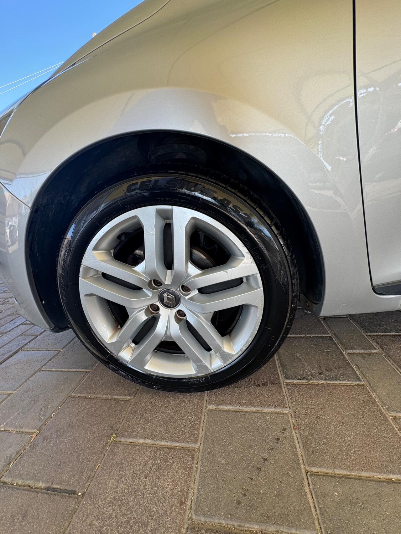 Renault Clio 1.2 75CV 5 porte Intens