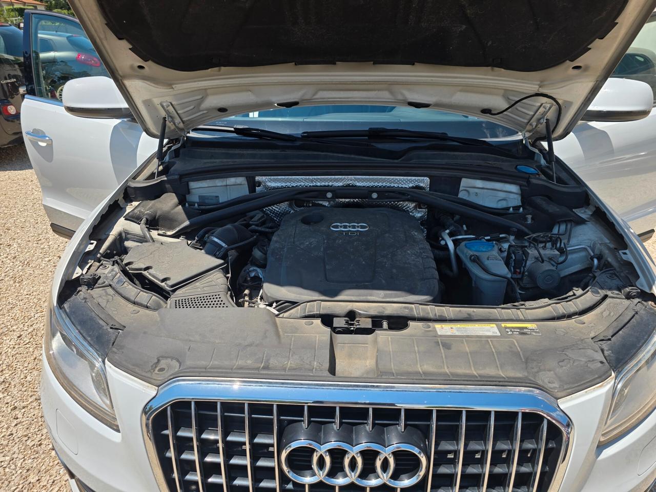 Audi Q5 2.0 TDI 150 CV clean diesel Advanced