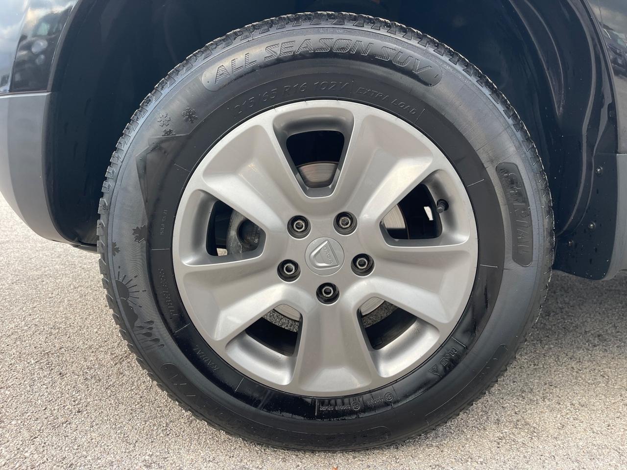 DACIA DUSTER 1.6 GPL FULL NAVI RESTYLING GPL 2035