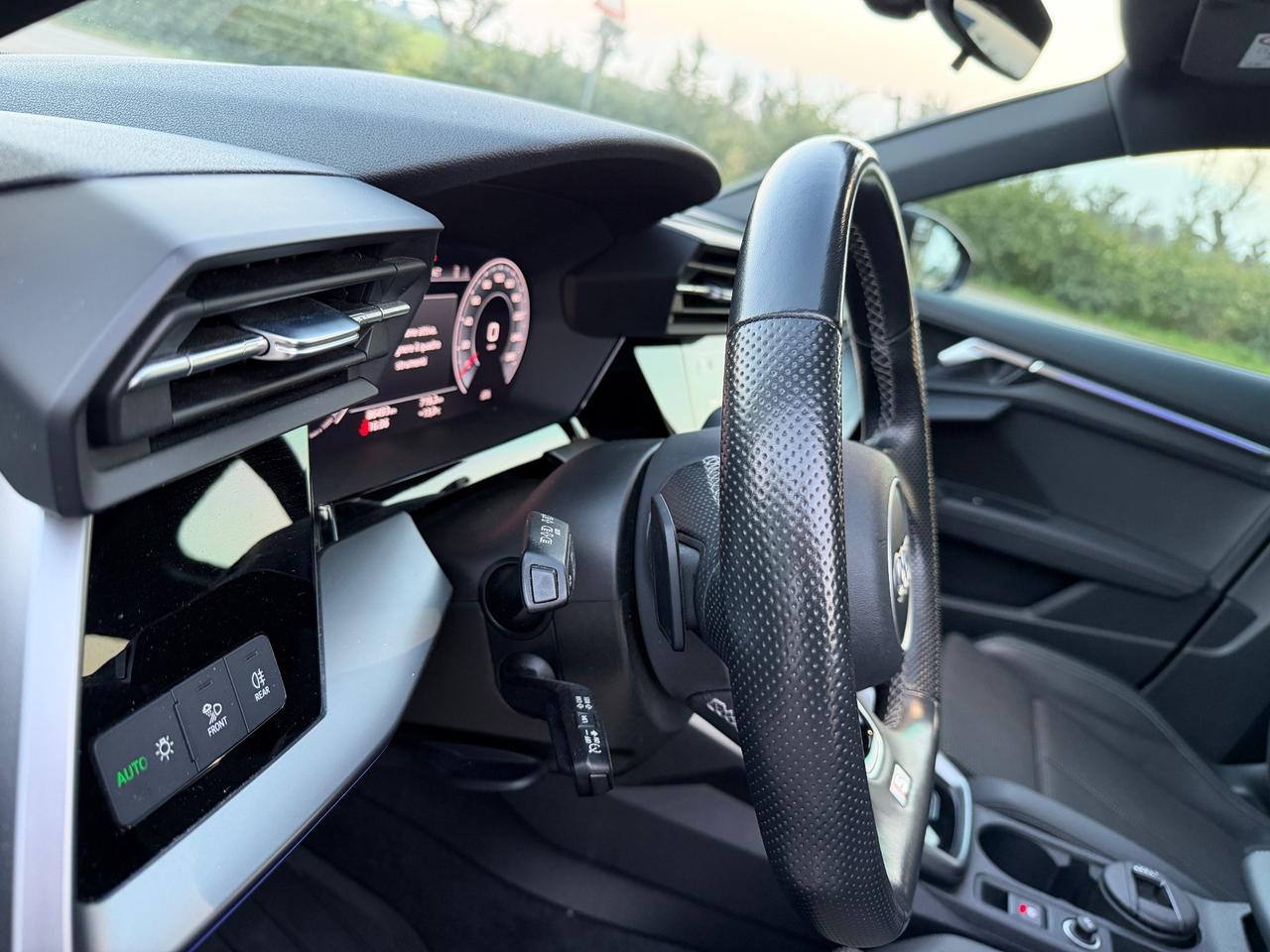 Audi A3 SPB 35 TDI Identity Black