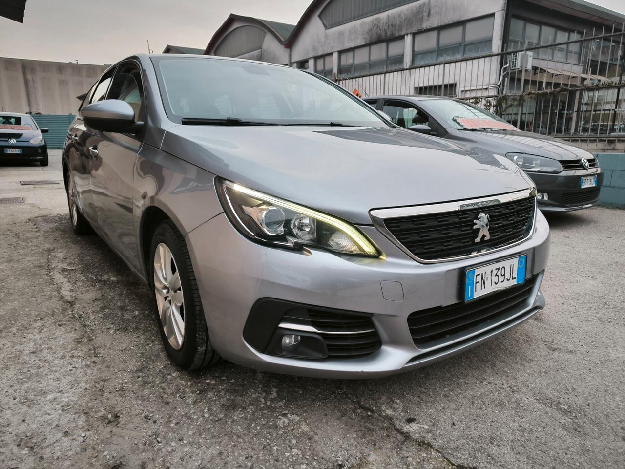 Peugeot 308 HDI 1500 EURO 6 OK NEOPATENTATI