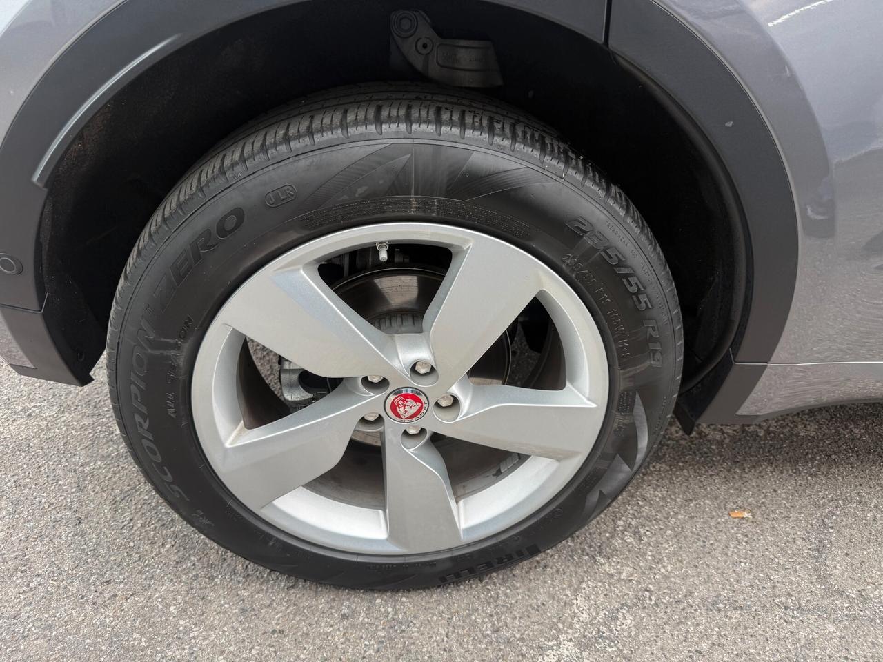 Jaguar E-Pace 2.0d i4 mhev R-Dynamic SE awd 204cv auto
