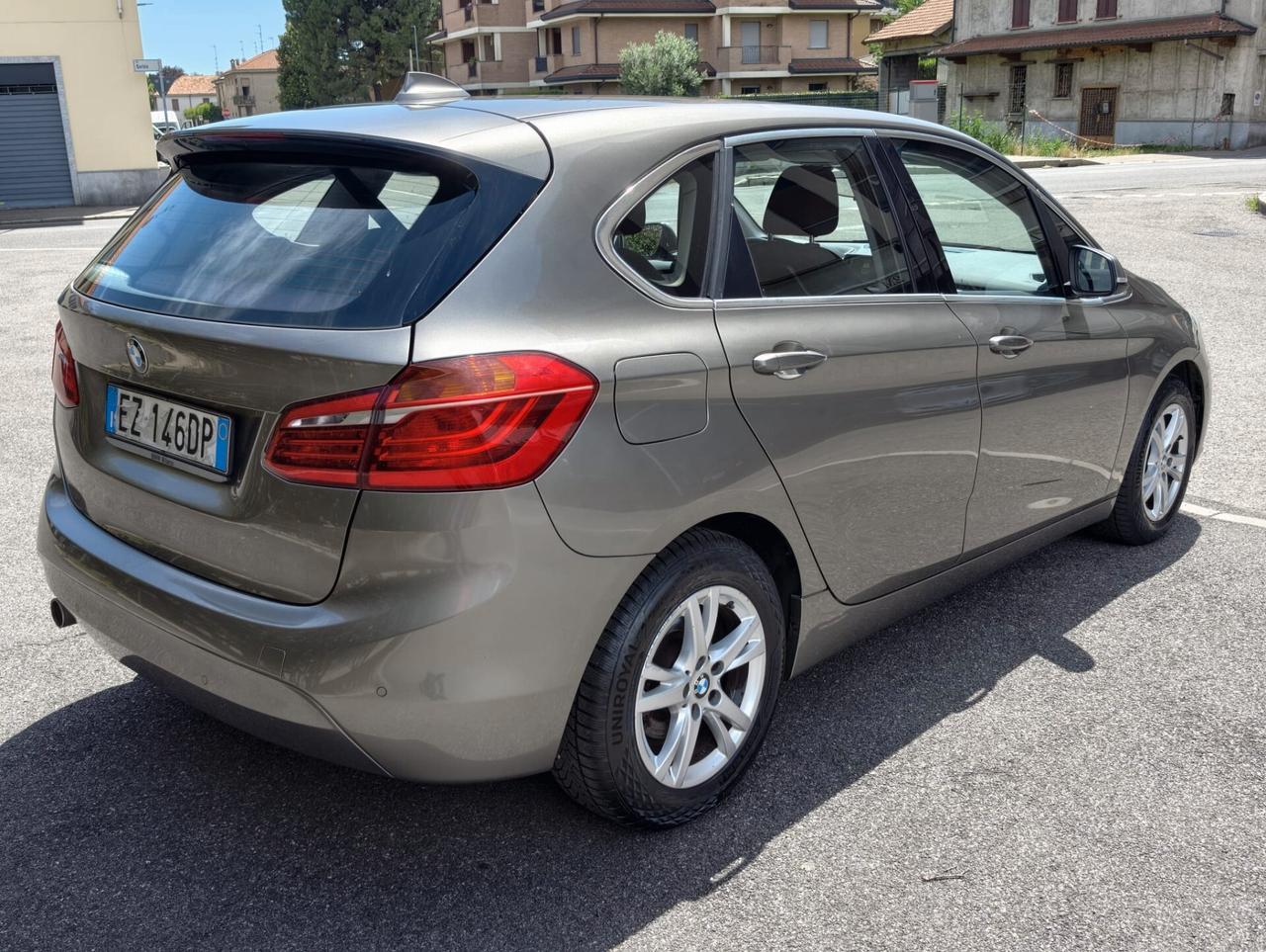 Bmw 216 218d Active Tourer Advantage