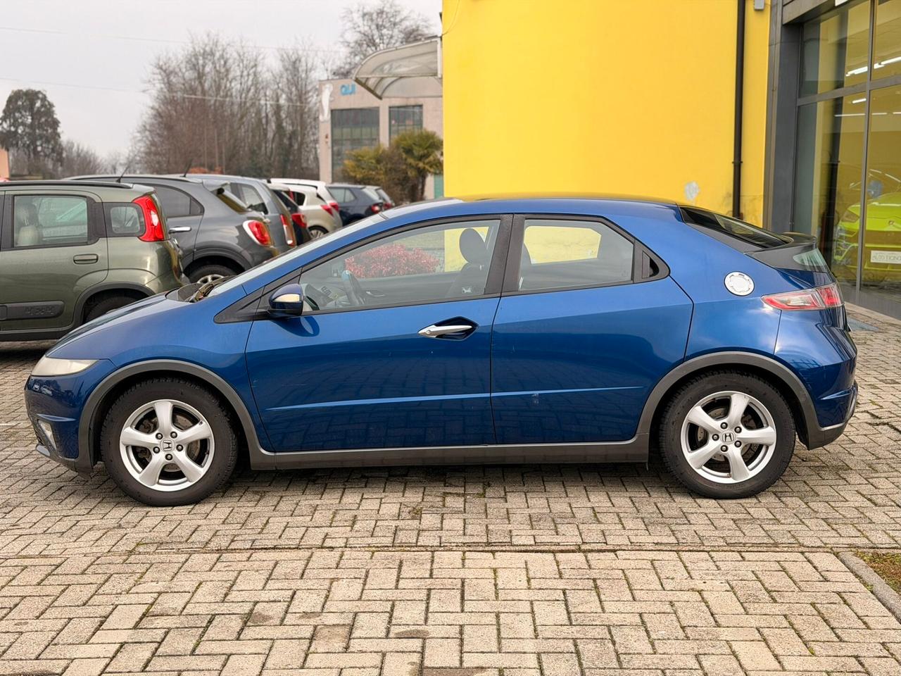 Honda Civic 011 1.4 i-VTEC 5p. Elegance