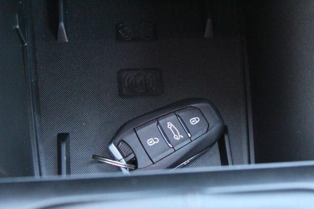 JEEP Avenger 1.2 Turbo 100 CV Summit - KM 0
