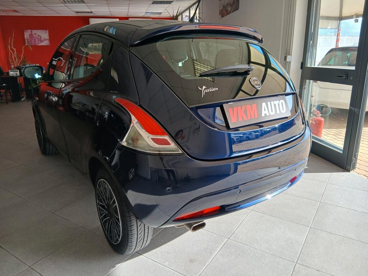 Lancia Ypsilon 1.2 BENZINA 69CV NEOPATENTATI