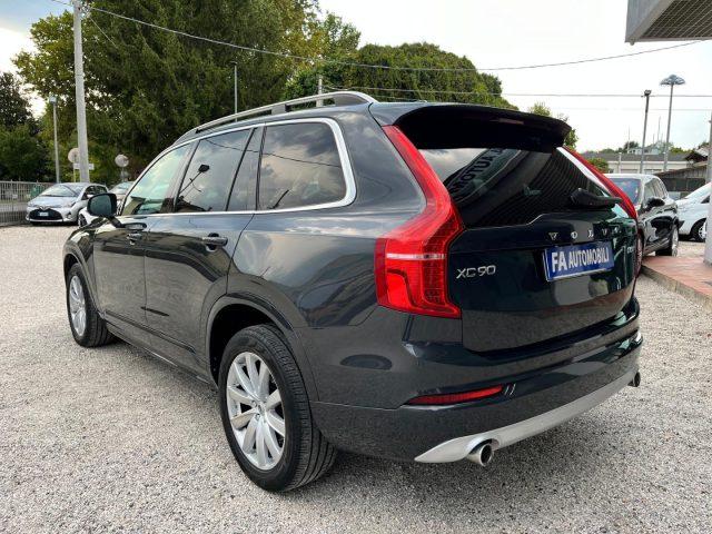 VOLVO XC90 D5 AWD Geartronic 7 posti Momentum