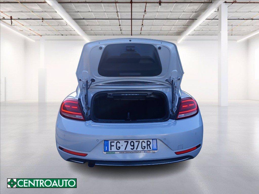 VOLKSWAGEN Maggiolino Cabrio 2.0 tdi Design 110cv del 2017