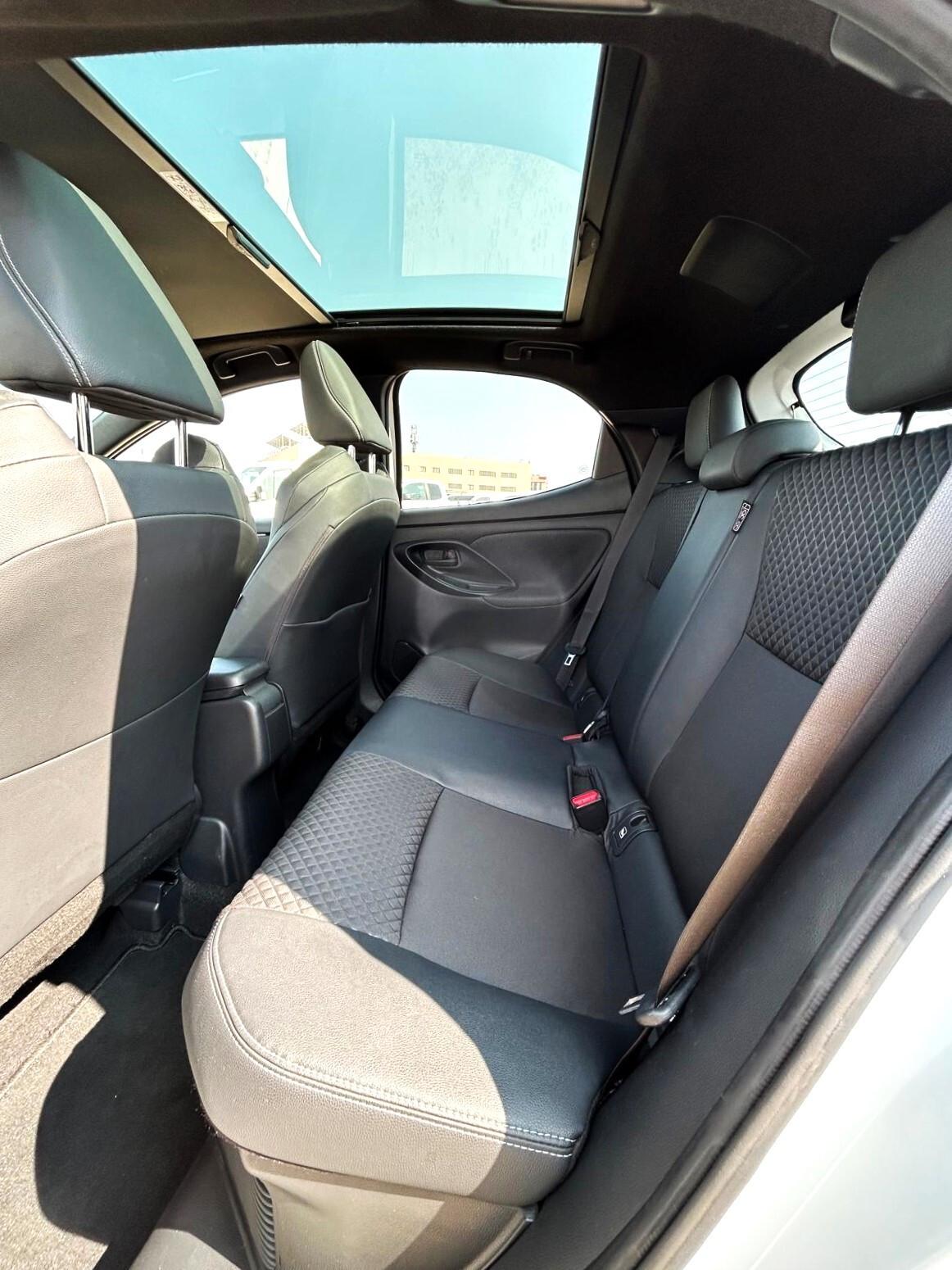 Toyota Yaris 1.5 Hybrid 5 porte Lounge
