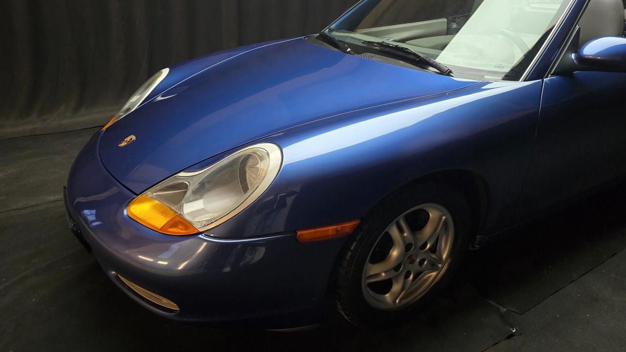 Porsche Boxster 2.5i 24V cat
