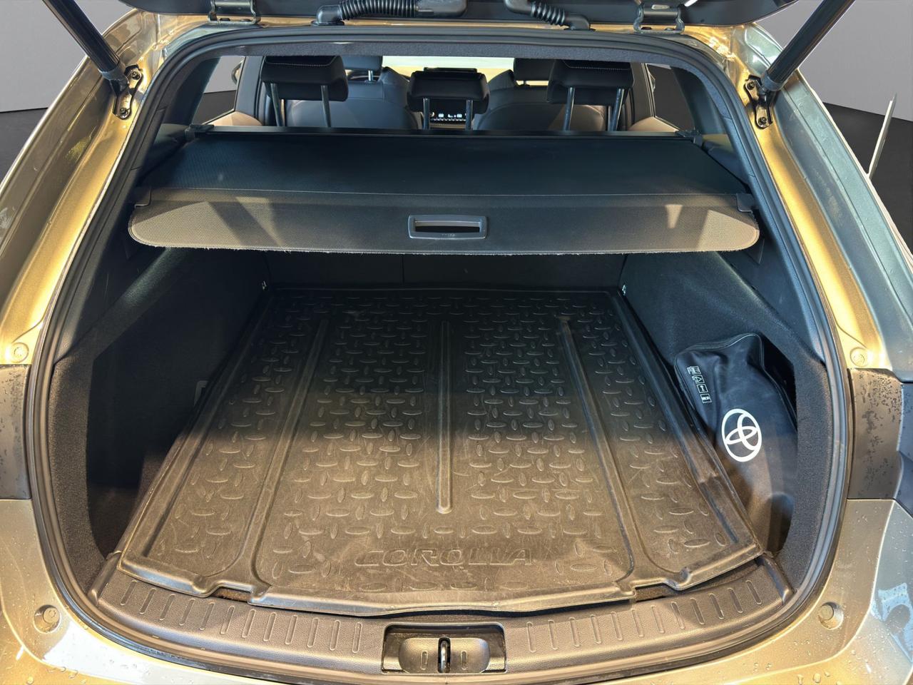 Toyota Corolla Touring Sports 1.8h Style cvt