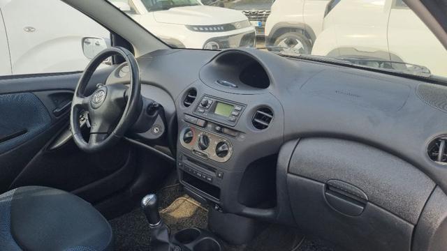 TOYOTA Yaris 1.0i 16V cat 5 porte Sol