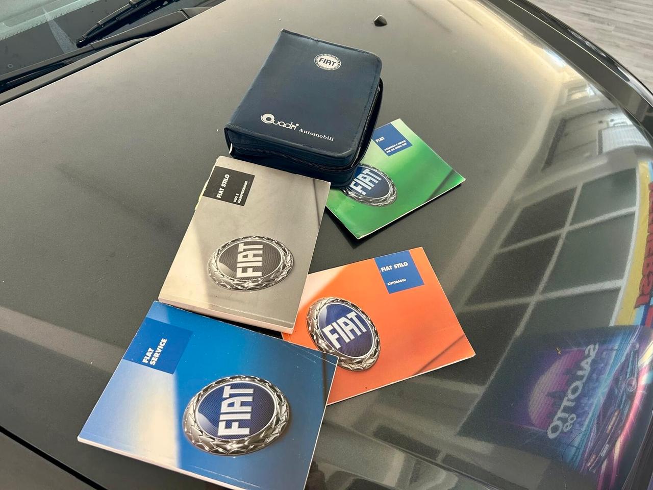 FIAT STILO COUPE' PER NEOPATENTATI *6 SPEED E TI SENTI SHUMY!*BENZINA1.4 16V 95CV* CLIMA + CERCHI IN LEGA + VETRI NERI*