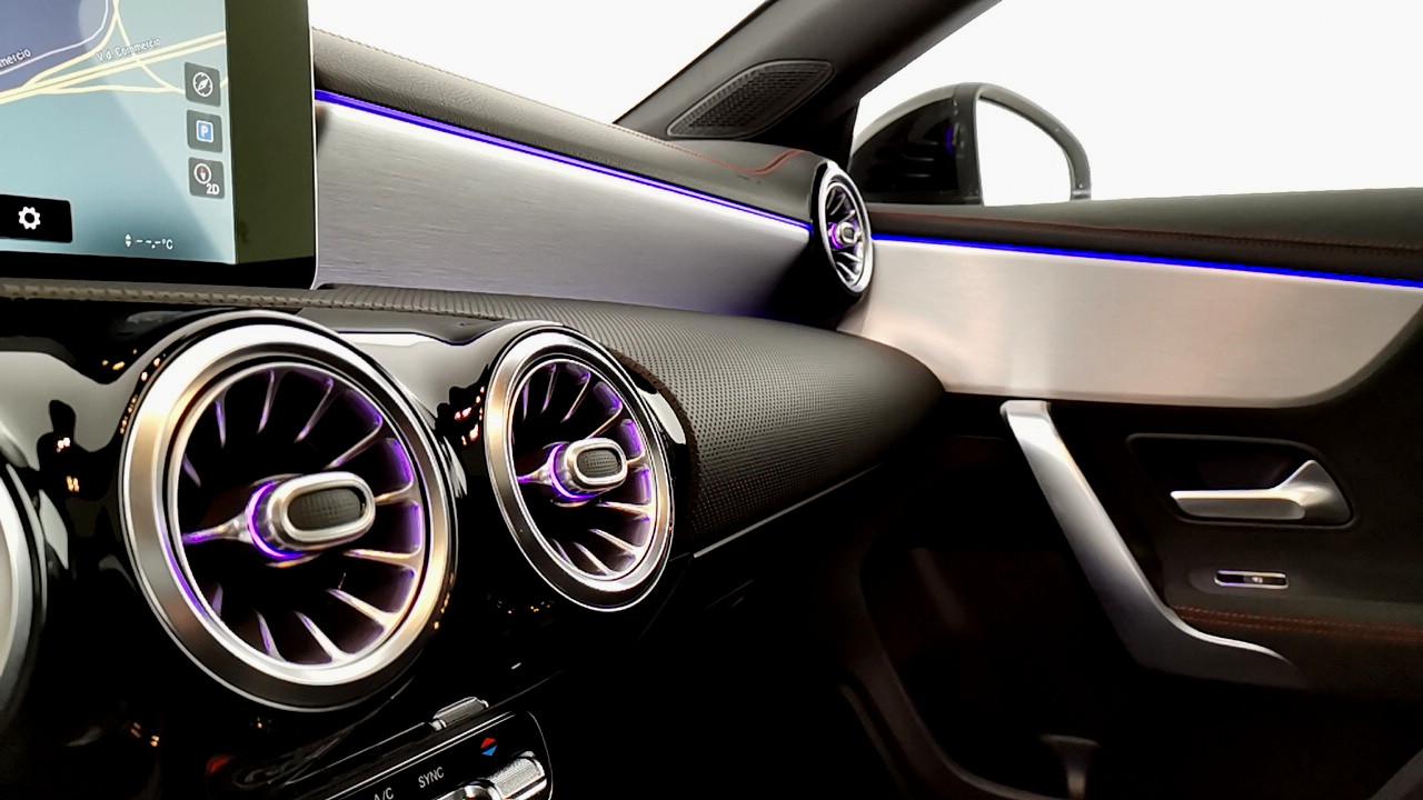 Mercedes-Benz CLA Sh.Brake - X118 - CLA Shooting Brake 200 d Premium auto