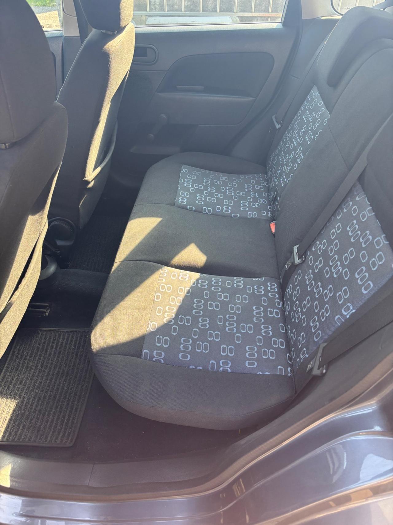 Ford Fiesta 1.2 16V 5p. Ghia