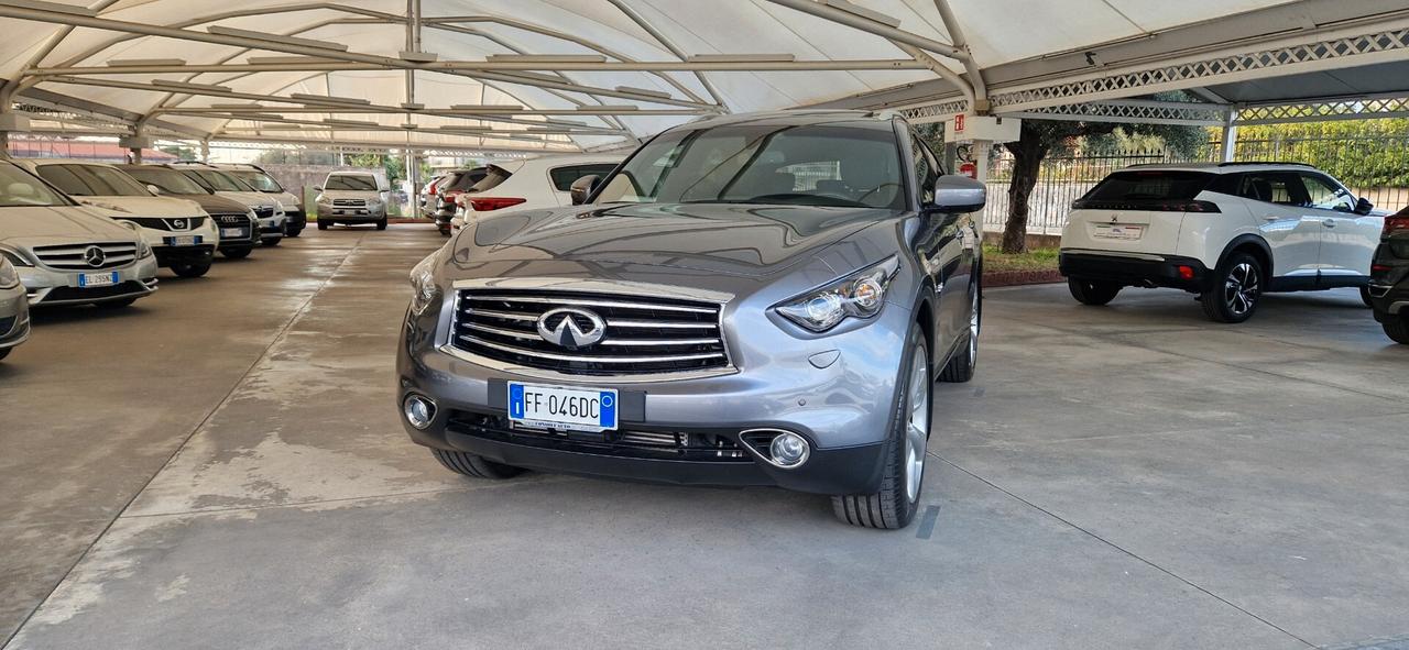 Infiniti QX70 3.0 diesel V6 AT S Premium