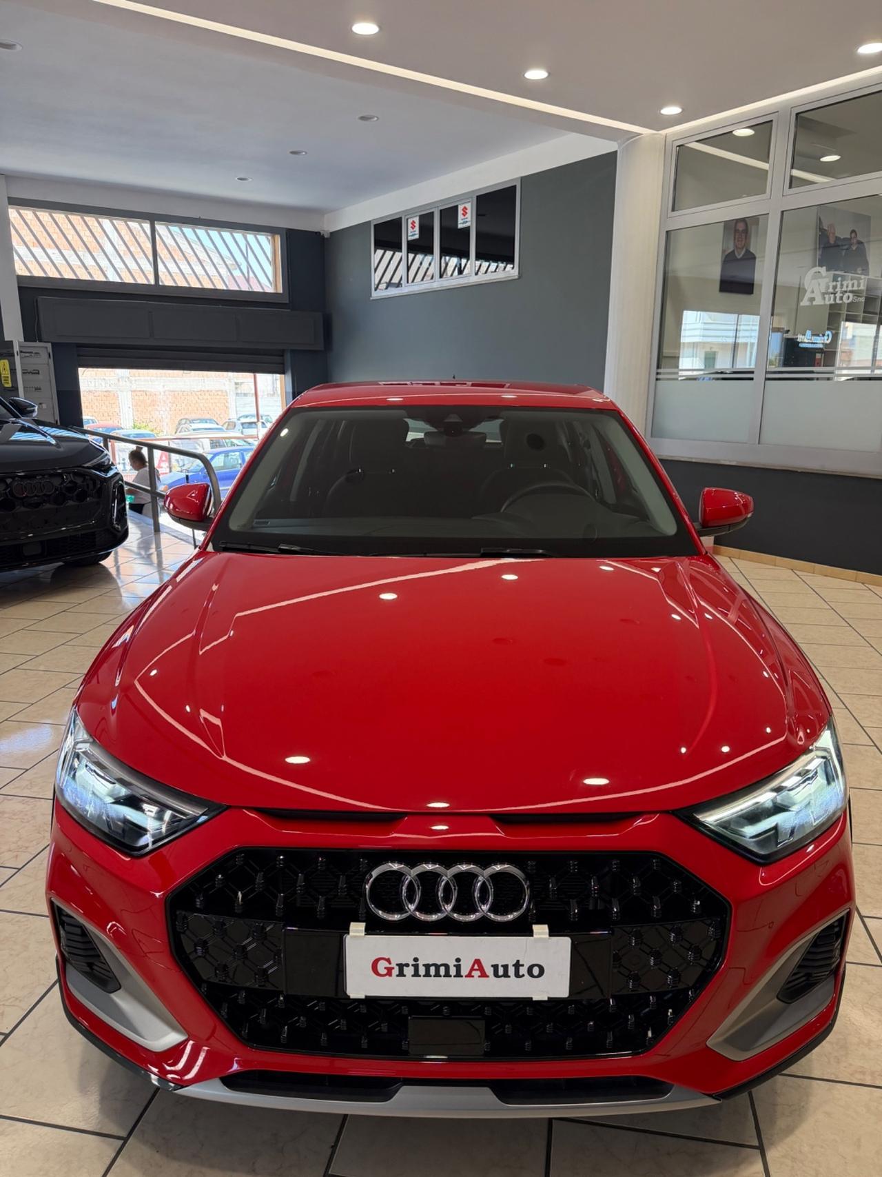 Audi A1 allstreet 30 TFSI Identity Contrast