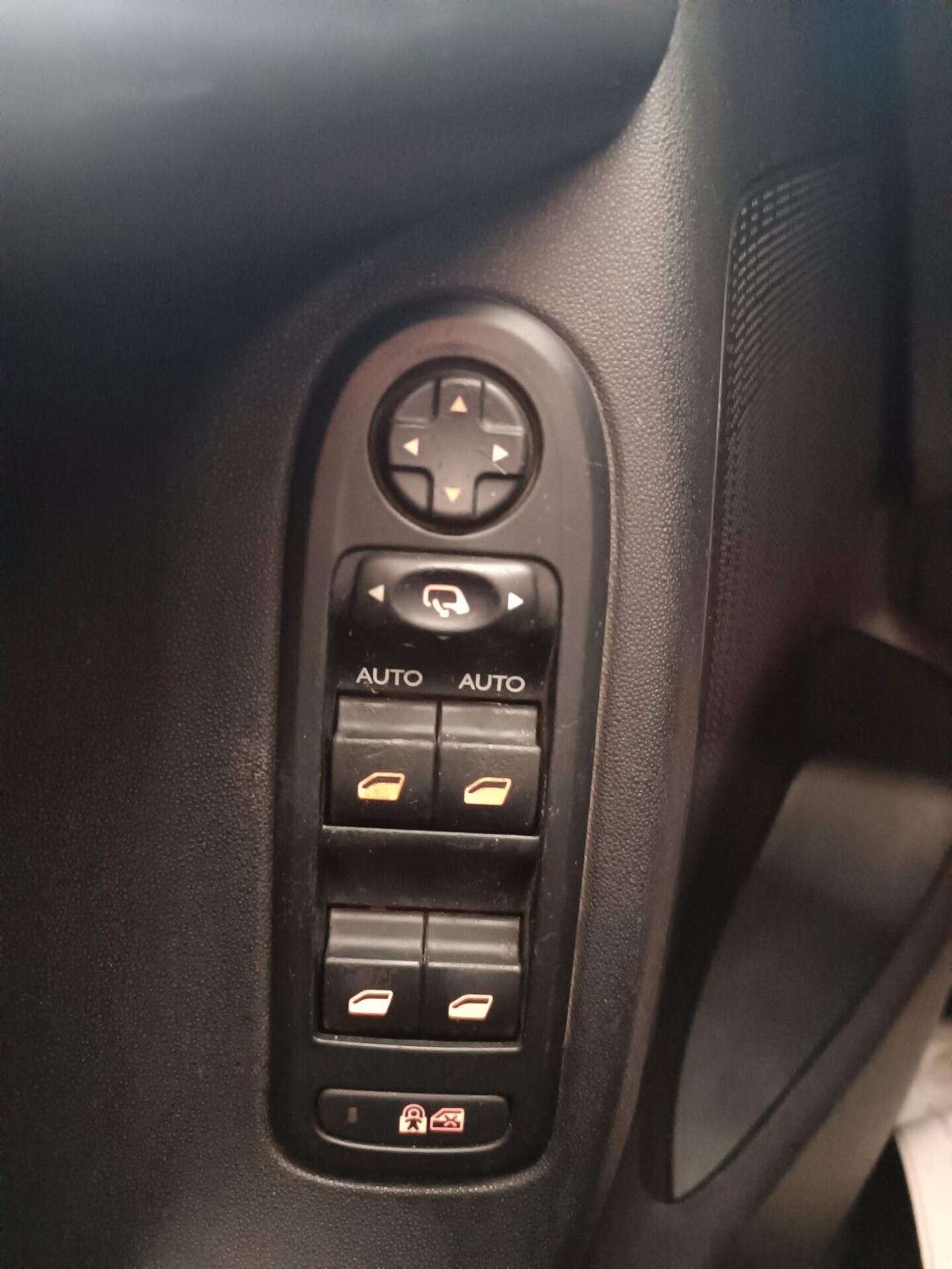 Citroen C3 1.6 e-HDi 90 Exclusive tetto navi camera full