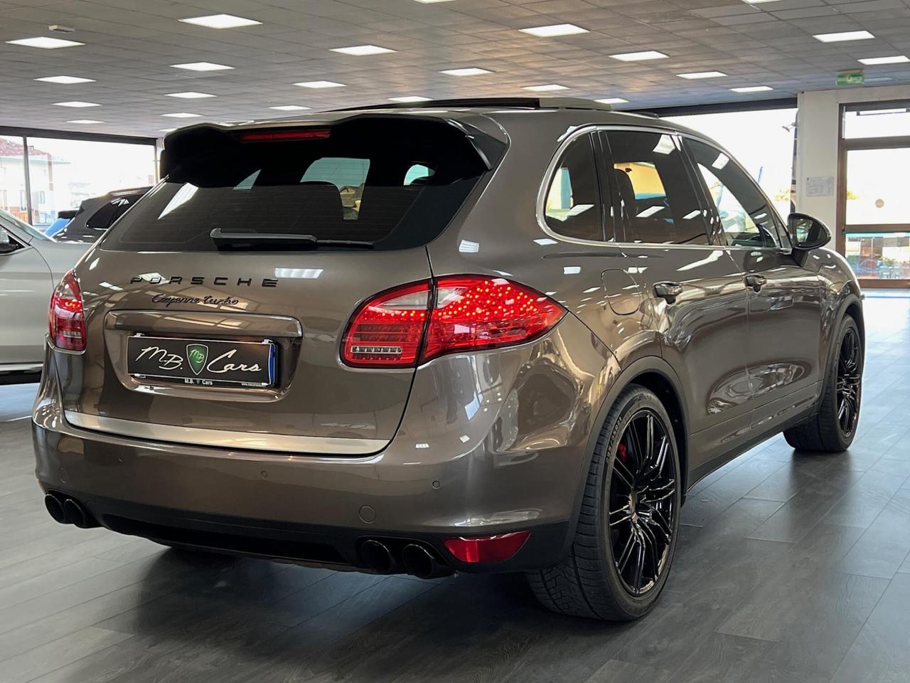 Porsche Cayenne 4.8 Turbo