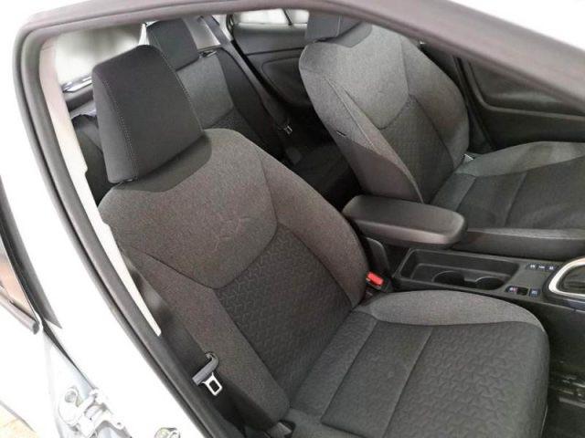 TOYOTA Yaris Cross 1.5 Hybrid 5p. E-CVT AWD-i Business