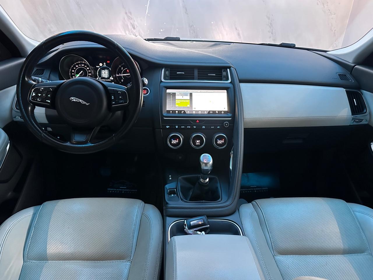 Jaguar E-Pace 2.0D 150 CV AWD aut. R-Dynamic SE