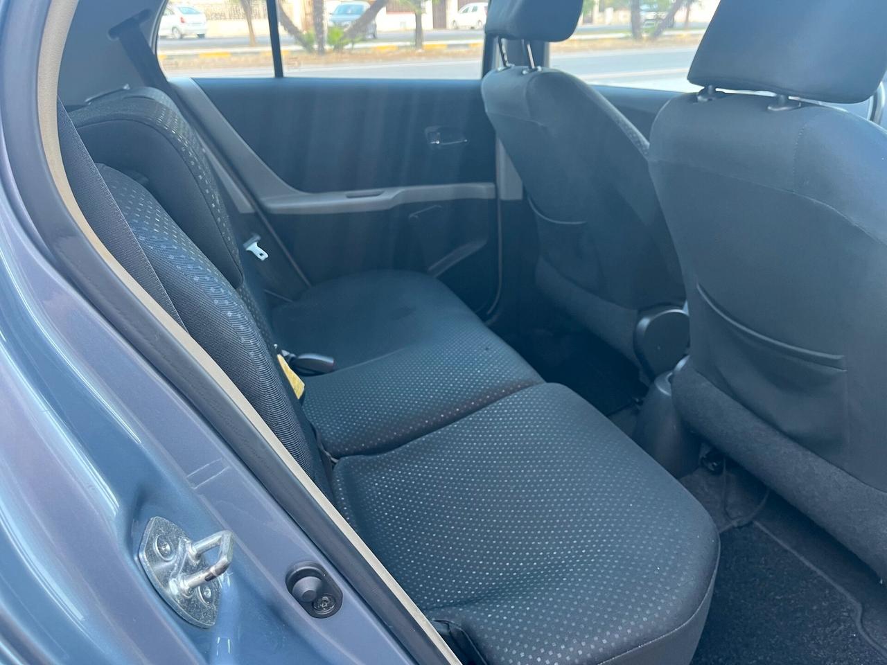 Toyota Yaris 1.0 VVT-i 70cv