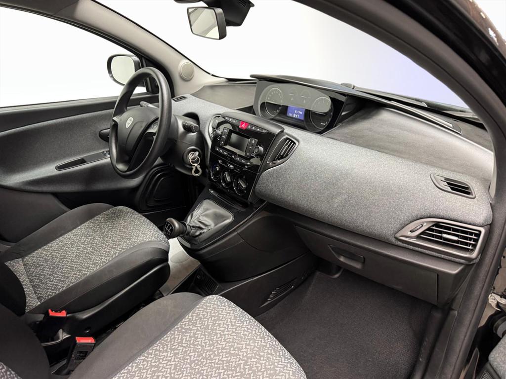 LANCIA Ypsilon III 2021 - Ypsilon 1.0 firefly hybrid Silver s&s 70c