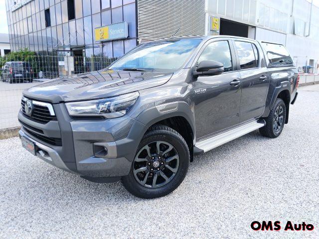 TOYOTA Hilux 2.8 D A/T 4WD 4 porte Double Cab Invincible N1
