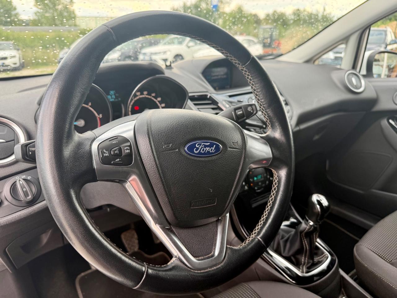 Ford Fiesta 1.5 TDCi 75CV 5 porte ST-Line