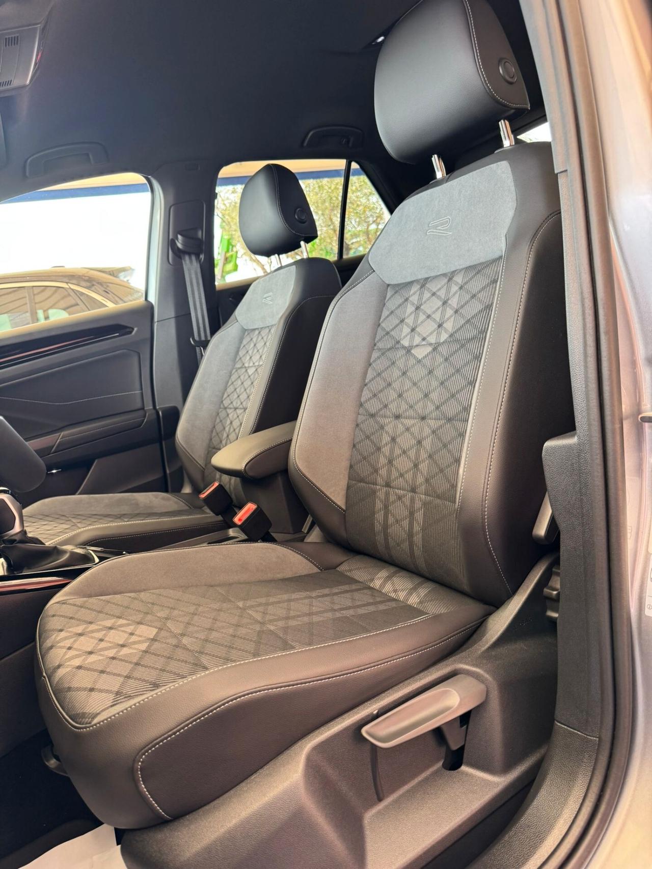 Volkswagen T-Roc 2.0 TDI SCR 150 CV DSG R-Line Plus