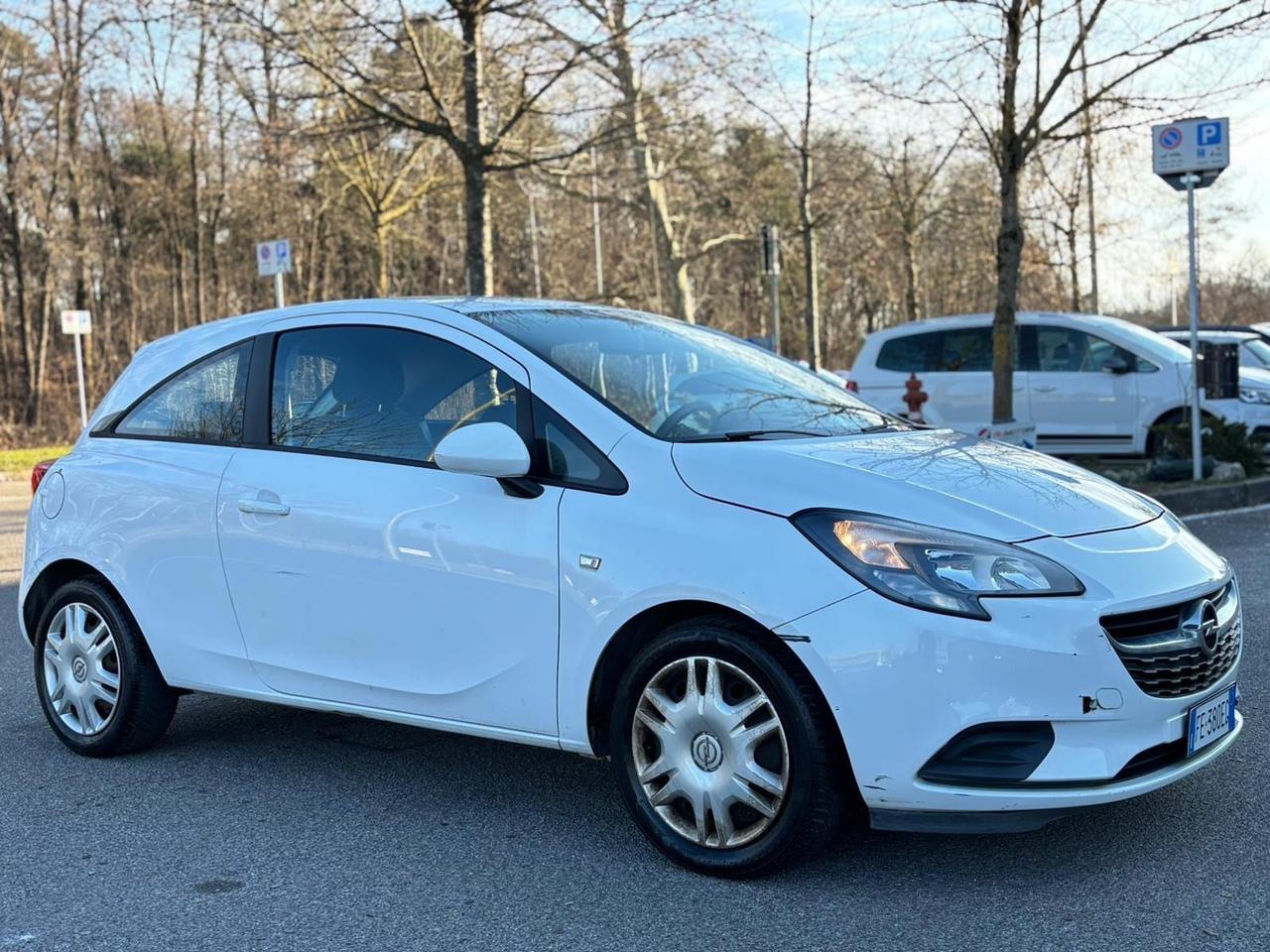 Opel Corsa 1.4 90CV GPL Tech Coupé b-Color