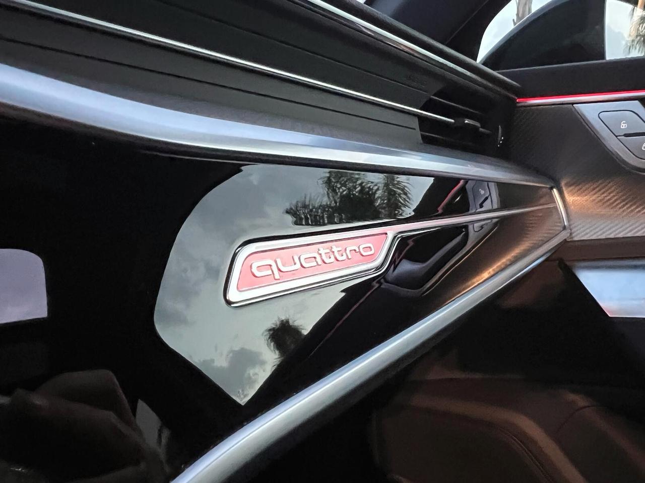 Audi A6 RS 6 Avant 4.0 TFSI V8 quattro tiptronic