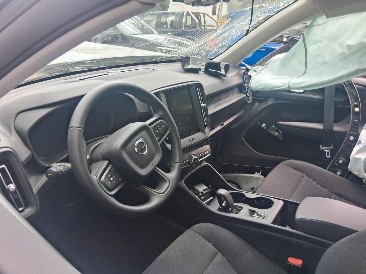 Volvo XC40 B3 automatico Core