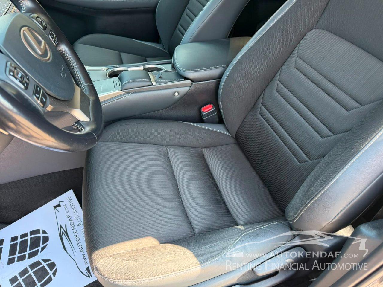 Lexus NX 300h 2.5 Executive 4wd cvt