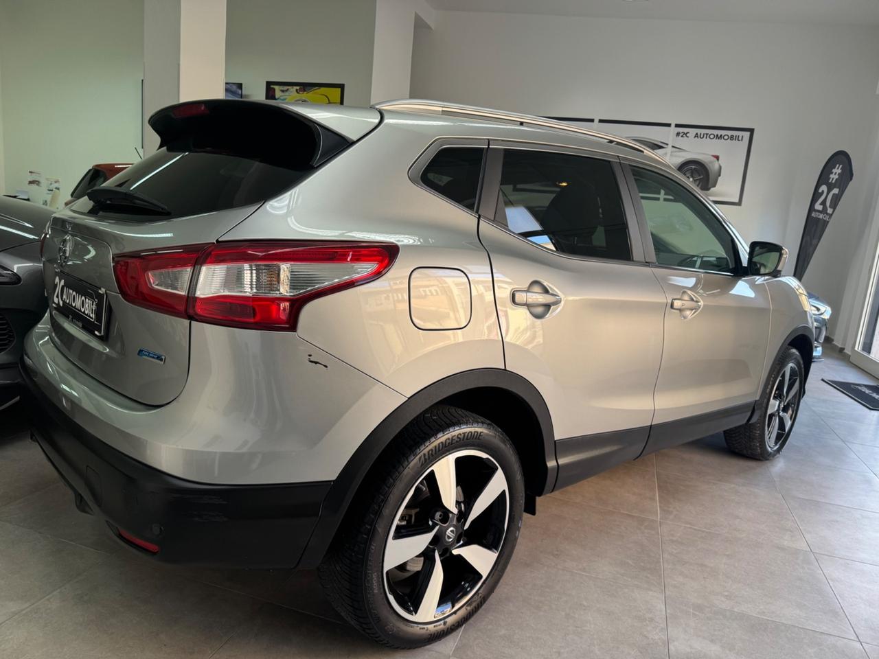 Nissan Qashqai 1.5 dCi N-Connecta/tetto/navi