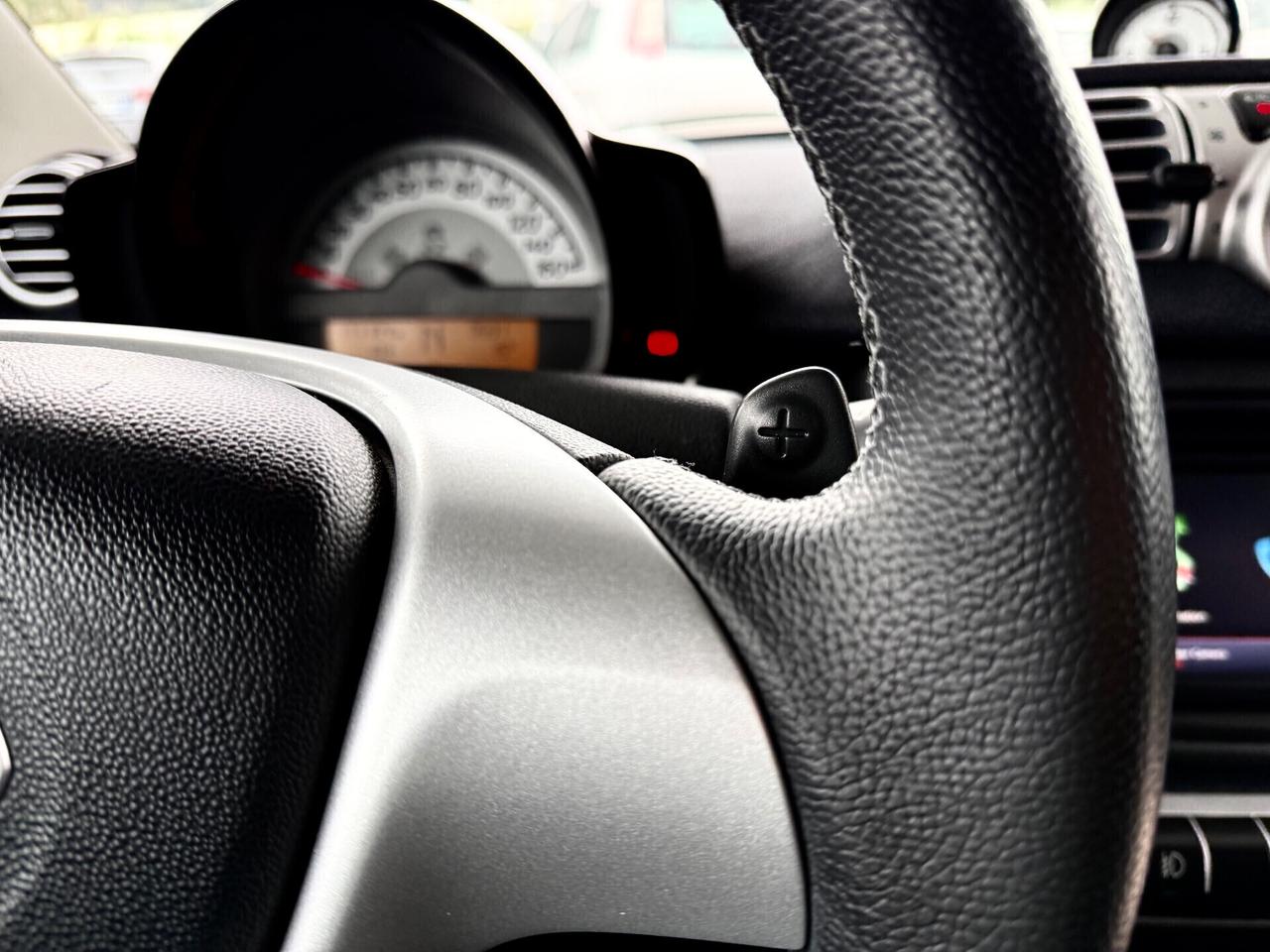 Smart ForTwo 1000 62 kW coupé passion