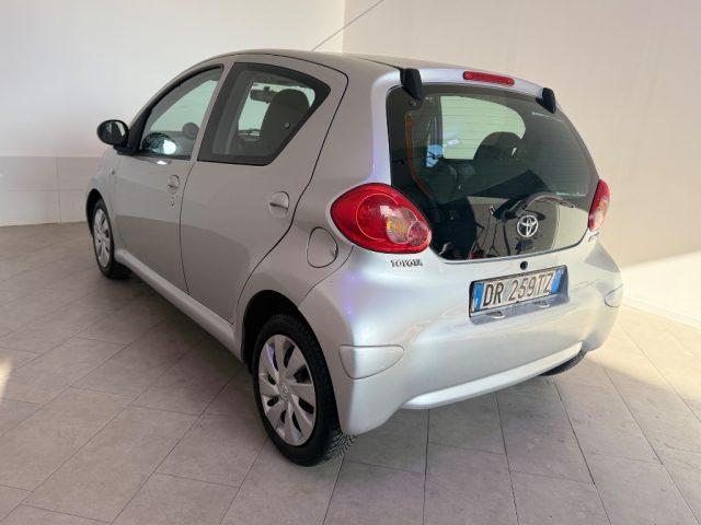 TOYOTA Aygo 1.0 12V VVT-i 5 porte Griffe