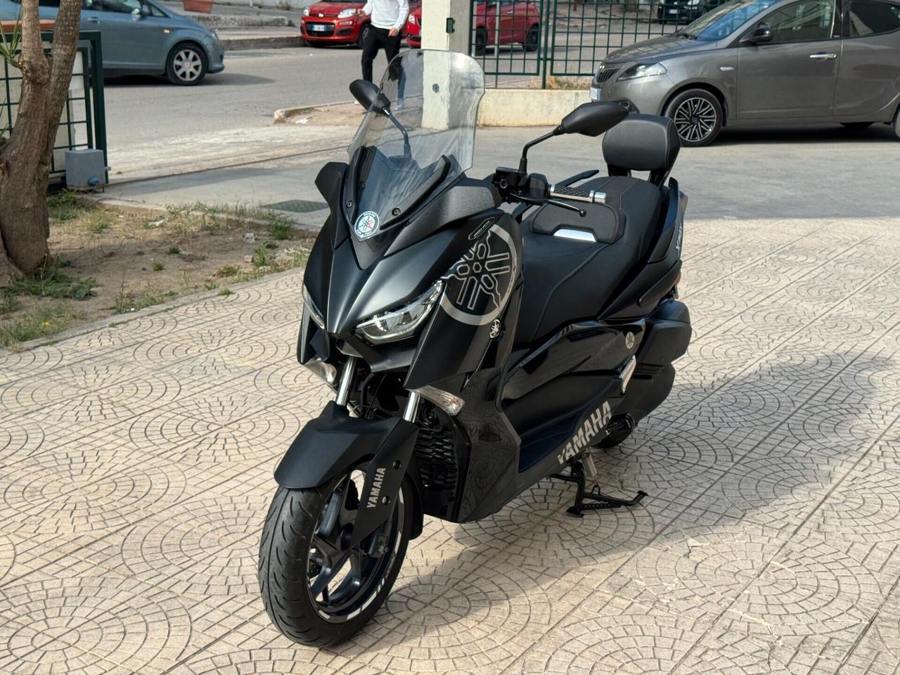 YAMAHA X-MAX 300 ABS IRON MAX 28CV