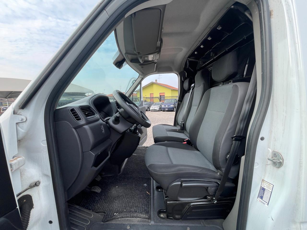 Renault Master T35 2.3 Energy dci 136 cv L3H2