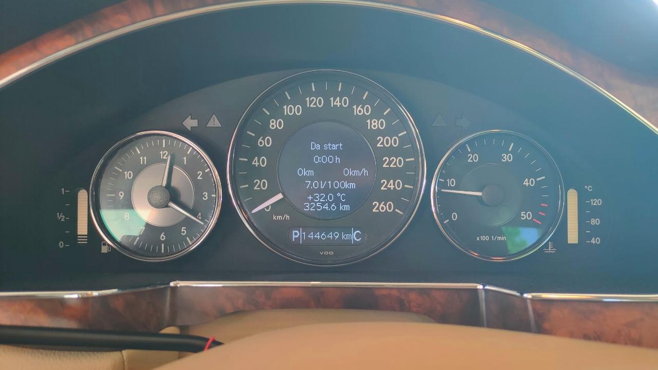 Mercedes CLS Berlina CLS 320 cdi V6 Chrome auto 144.000KM